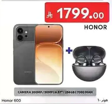 Honor 600 with 200MP camera, 50MP front camera, 6.57" display, 256GB storage, and 7000 mAh battery.