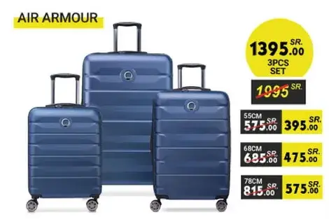 3-piece luggage set in blue.