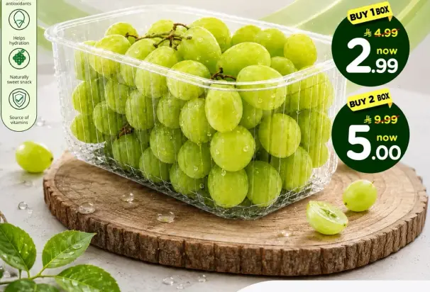عنب اخضر طازج، وجبه خفيفه طبيعيه حلوه.