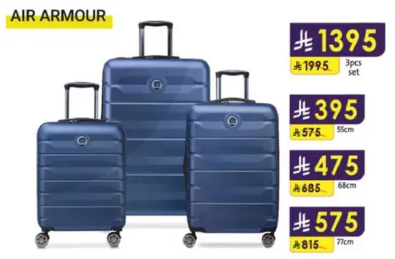 3-piece luggage set in blue color.